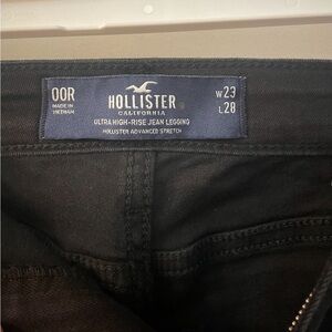 Hollister Black Ultra High-Rise Leggings